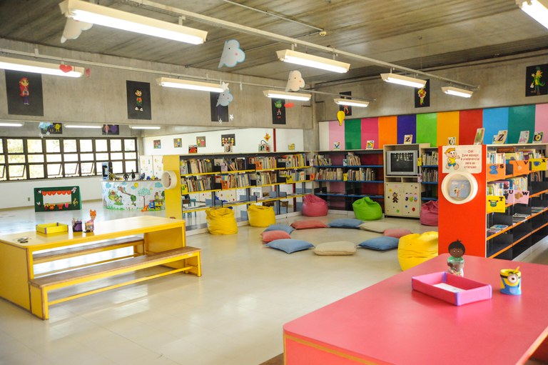 Biblioteca Infantil — BCo - Biblioteca Comunitária